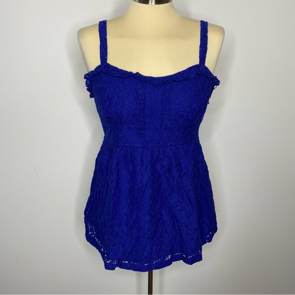 The Limited Royal Blue Lace Top - Picture 2 of 9